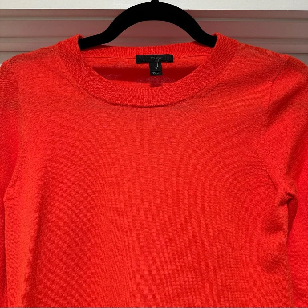 J. Crew Women’s Bright Orange 100% Merino Wool Crew Neck Sweater Size Small